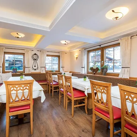 Fruehstueckspension Klinglhub Flachau