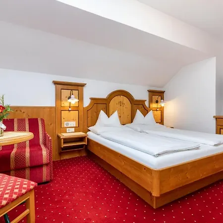 招待所 Fruehstueckspension Klinglhub 3*