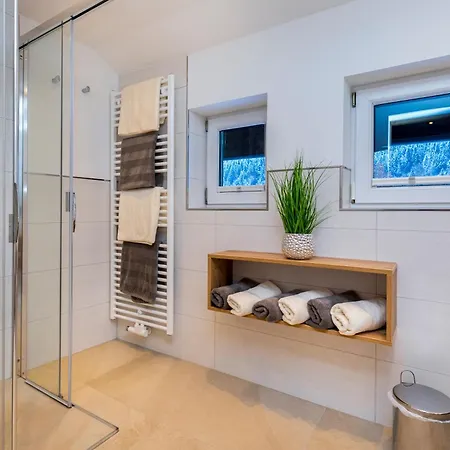 Fruehstueckspension Klinglhub 招待所 3*