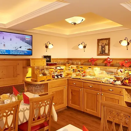 Fruehstueckspension Klinglhub 3*