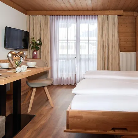 Casa de hóspedes Fruehstueckspension Klinglhub 3*