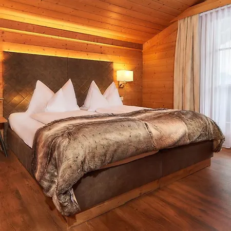 Konukevi Fruehstueckspension Klinglhub 3*