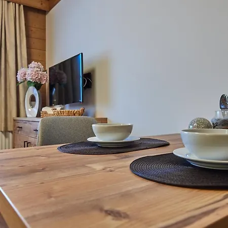 Fruehstueckspension Klinglhub Konukevi Flachau