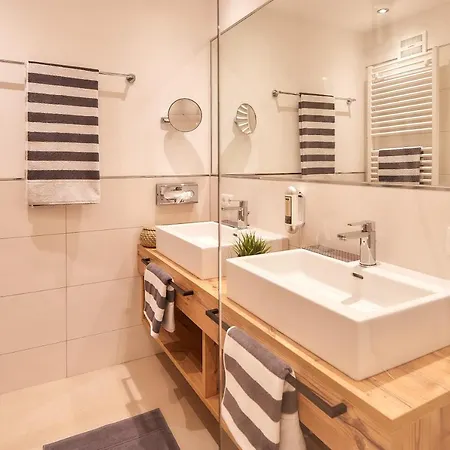 Fruehstueckspension Klinglhub Konukevi