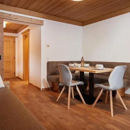 Konukevi Fruehstueckspension Klinglhub 3*